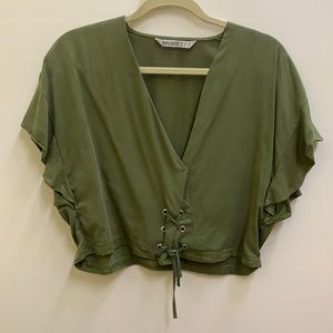 ZARA OLIVE GREEN TIE BOTTOM WITH RUFLE SLEEVES (M)